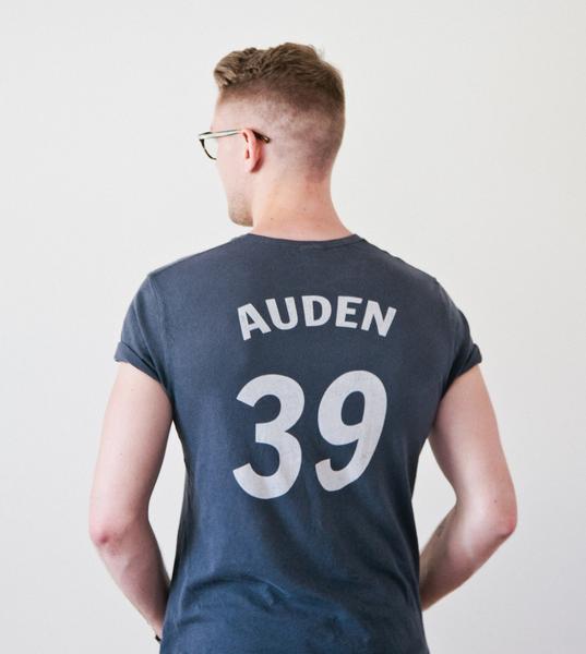 auden_back